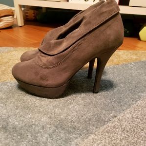 High heel booties